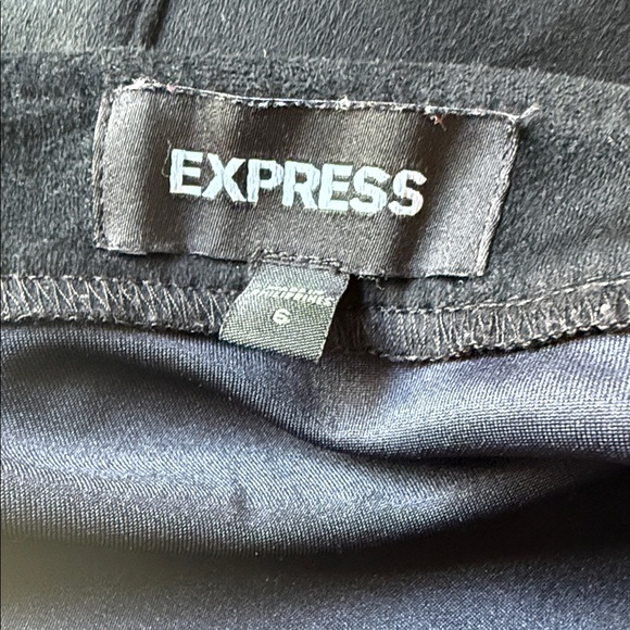 Black Button-Front Women's Skirt - Picture 3 of 4